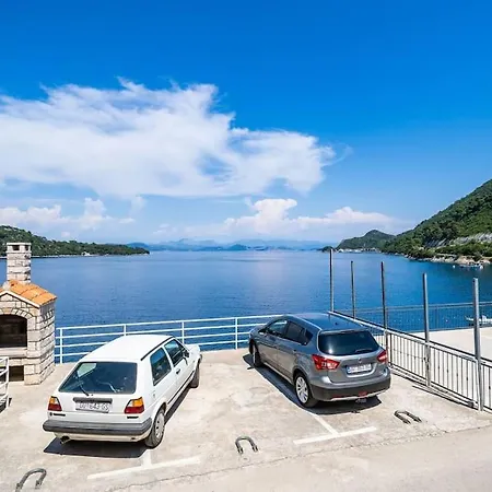 By The Sea Apartment Sobra Exterior photo