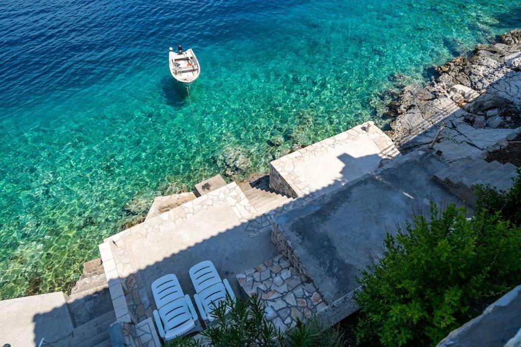 Apartment By The Sea *